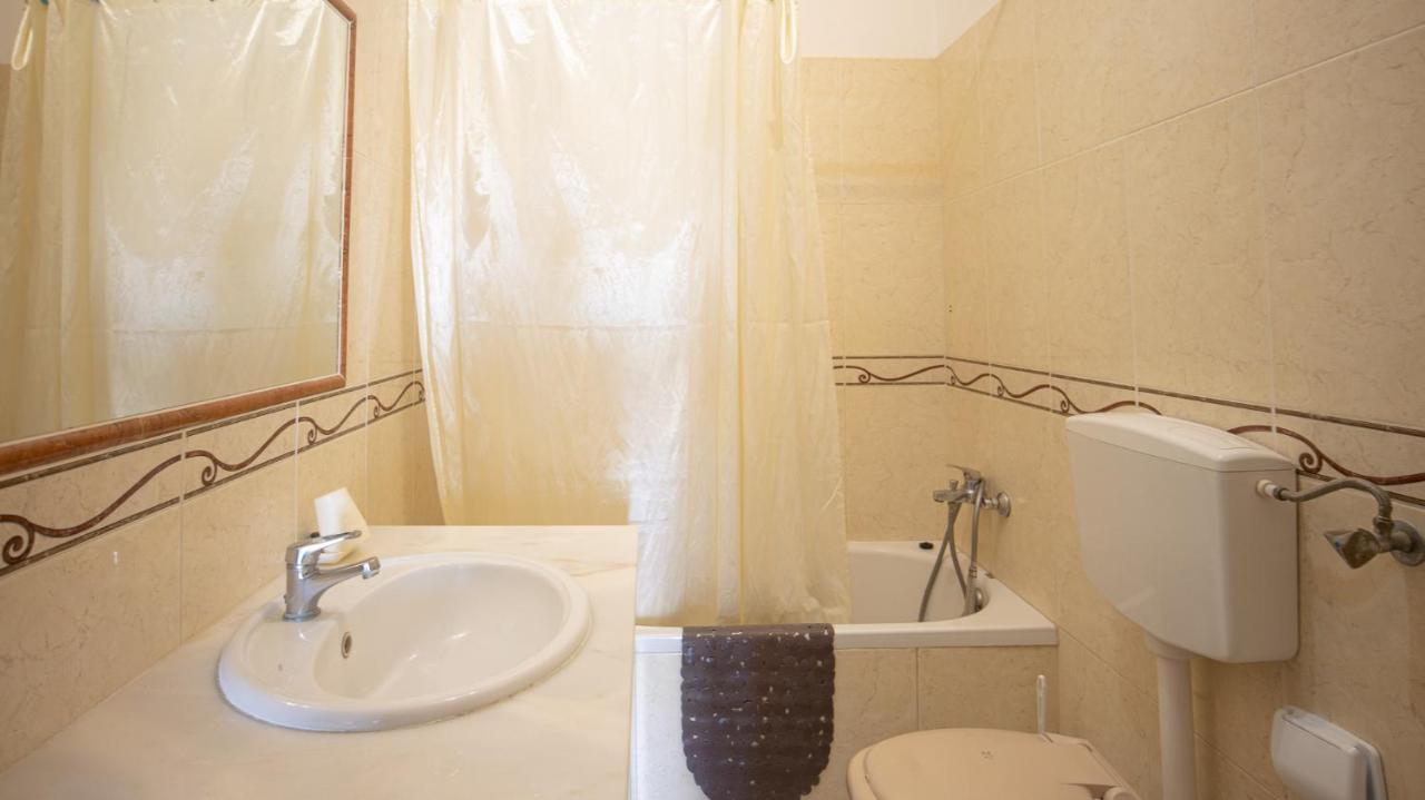 Apartamento Tio Pedro - By Bedzy Албуфейра Екстериор снимка